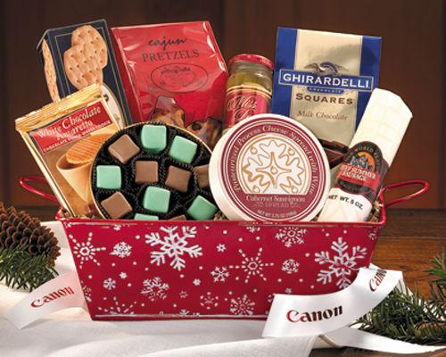 CRH4001, SAVE 30% - Holiday Snowflake Basket