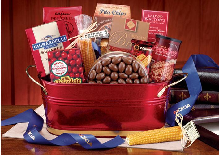 CRH4903, SAVE 30% - Deluxe Office Party Basket