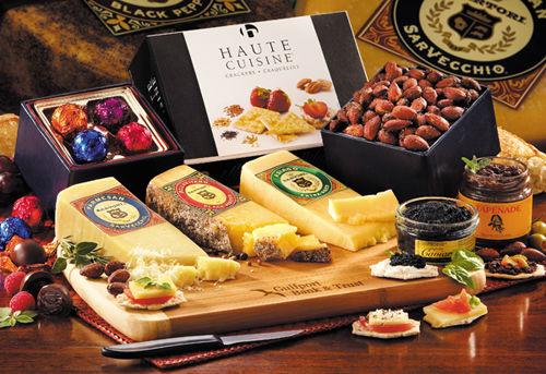 L651 , International Gourmet Assortment - Bamboo Cutting Board